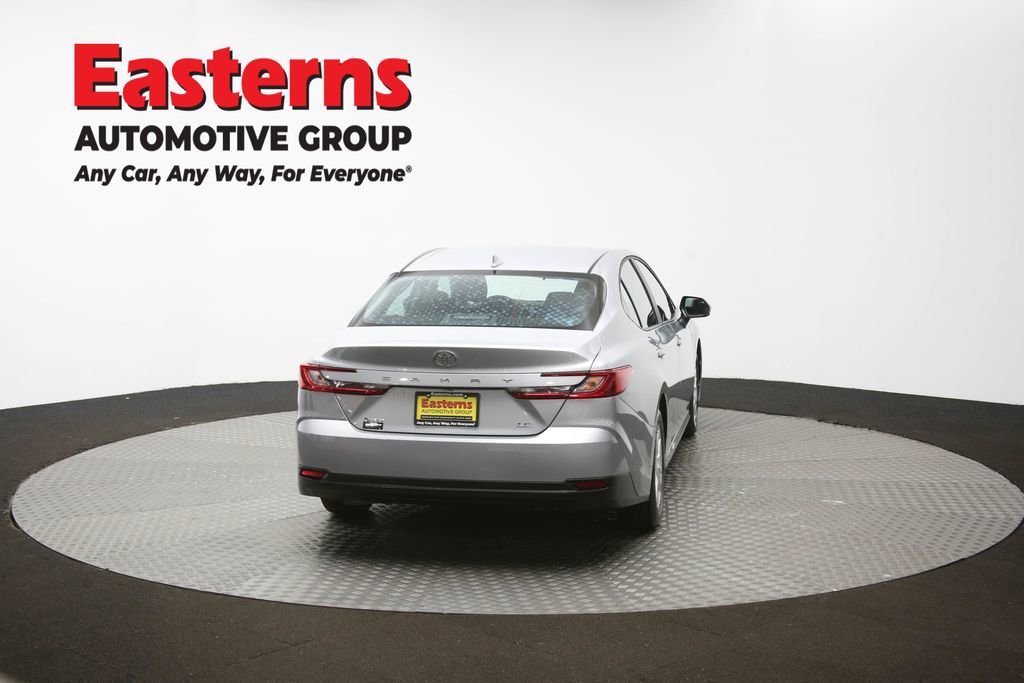 Used 2025 Toyota Camry LE image 39