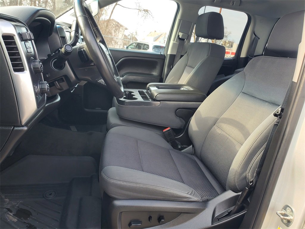 Used 2018 Chevrolet Silverado 1500 LT w/ All Star Edition image 6