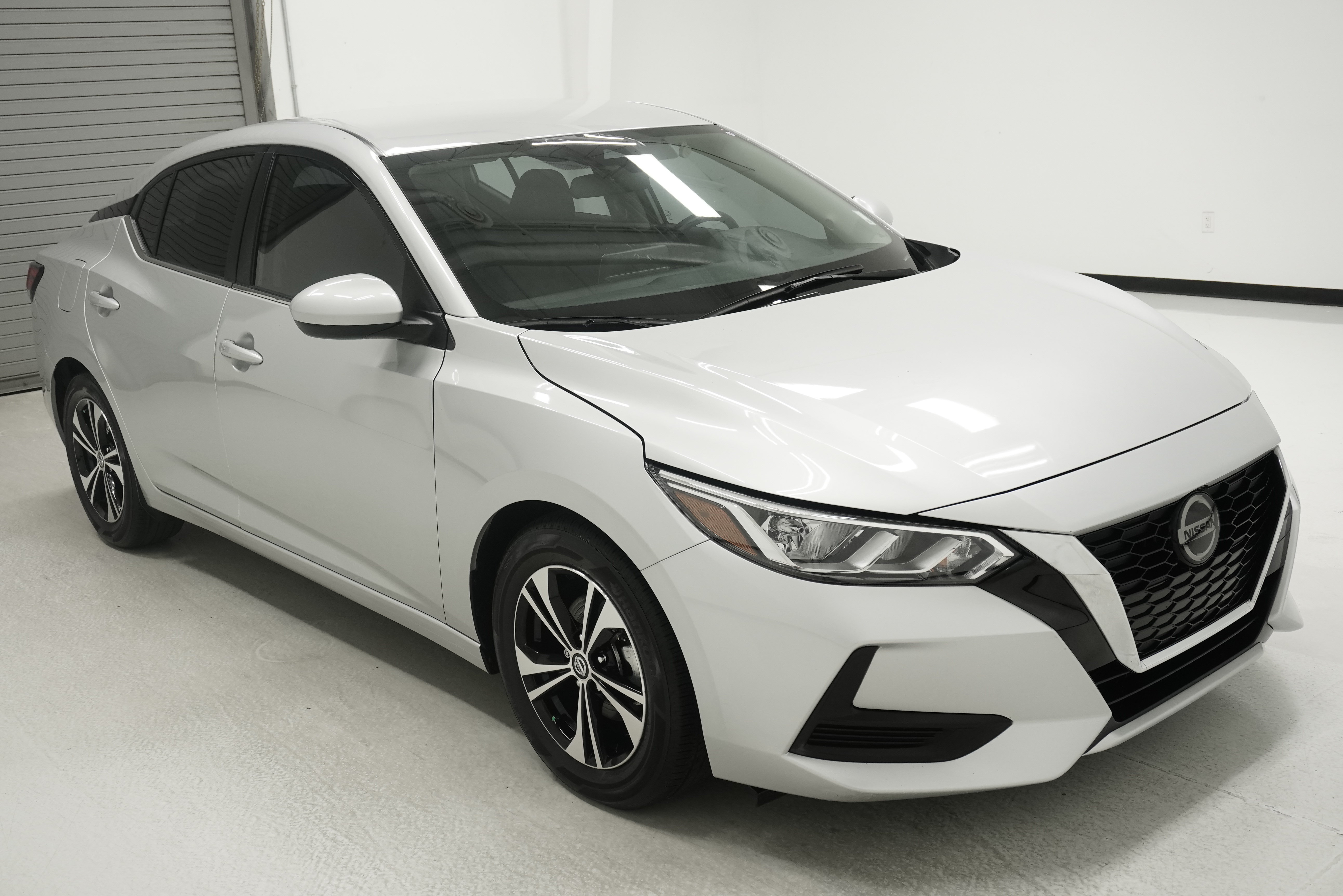 Used 2023 Nissan Sentra SV FWD image 3