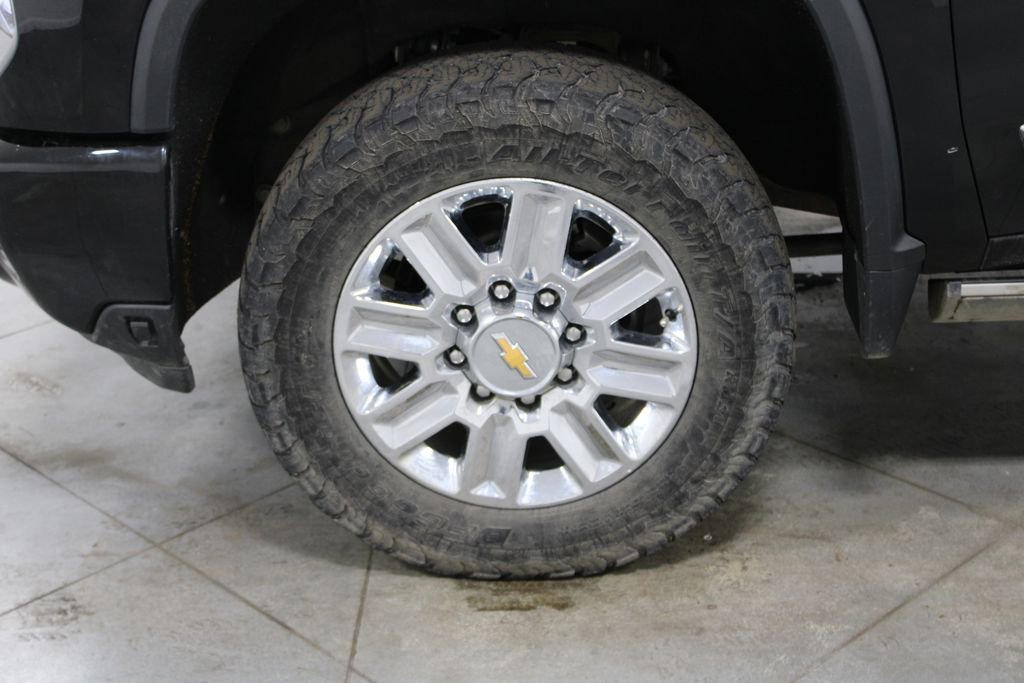 Used 2024 Chevrolet Silverado 2500 High Country w/ High Country Premium Package image 22