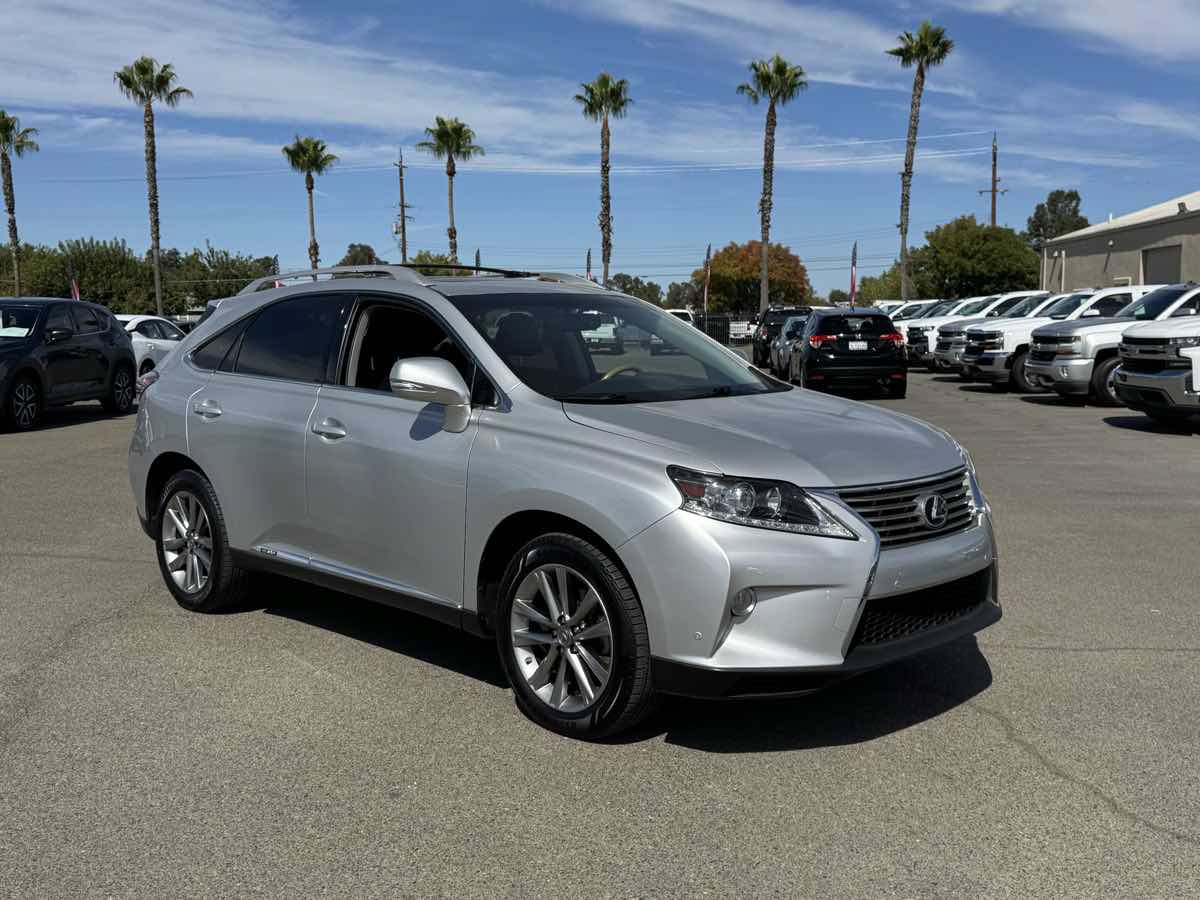Used 2014 Lexus RX 450h AWD image 2
