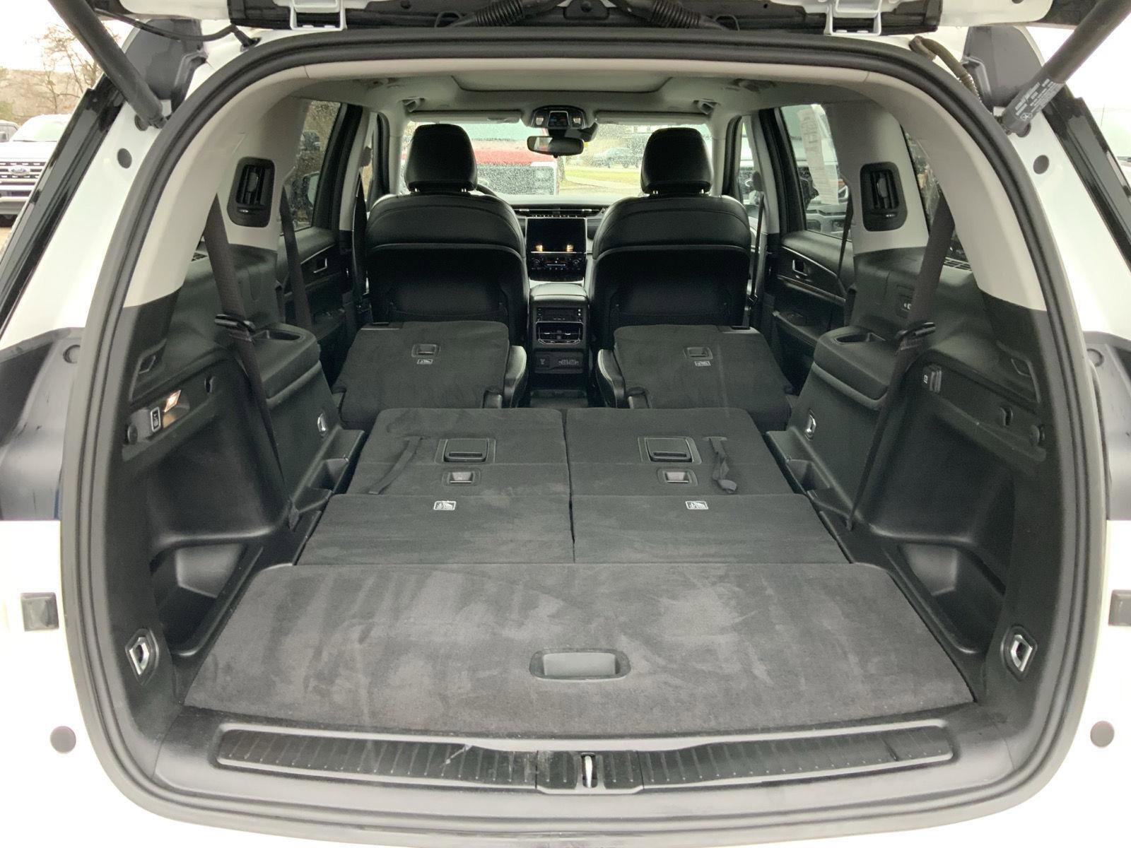 Used 2023 Jeep Grand Cherokee L Limited image 15