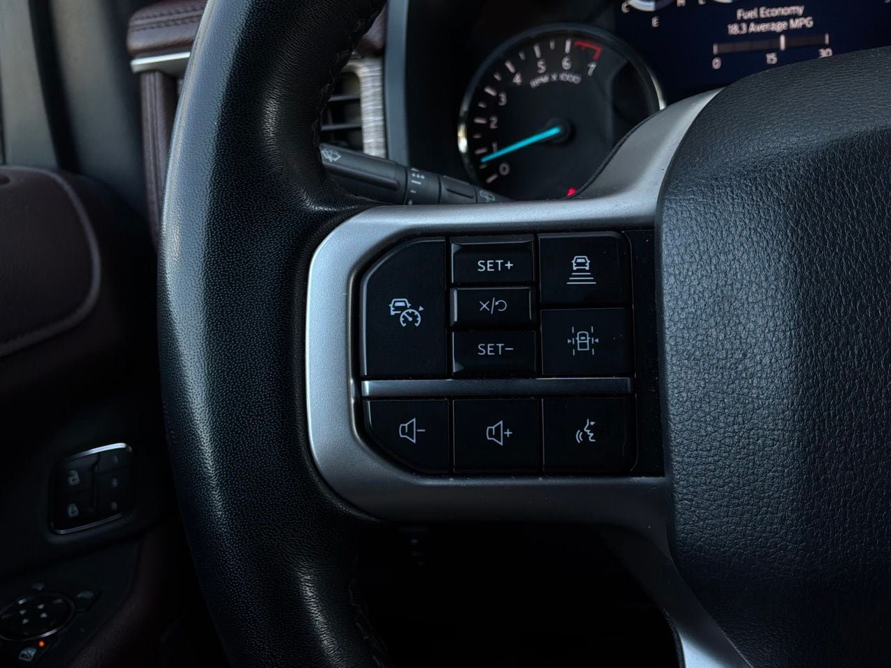 Used 2024 Ford Expedition Limited AWD/4WD image 46