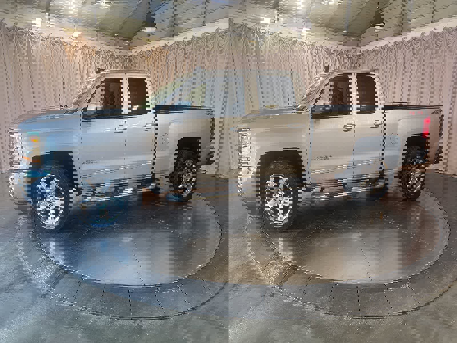 Used 2018 Chevrolet Silverado 1500 LT w/ All Star Edition image 7