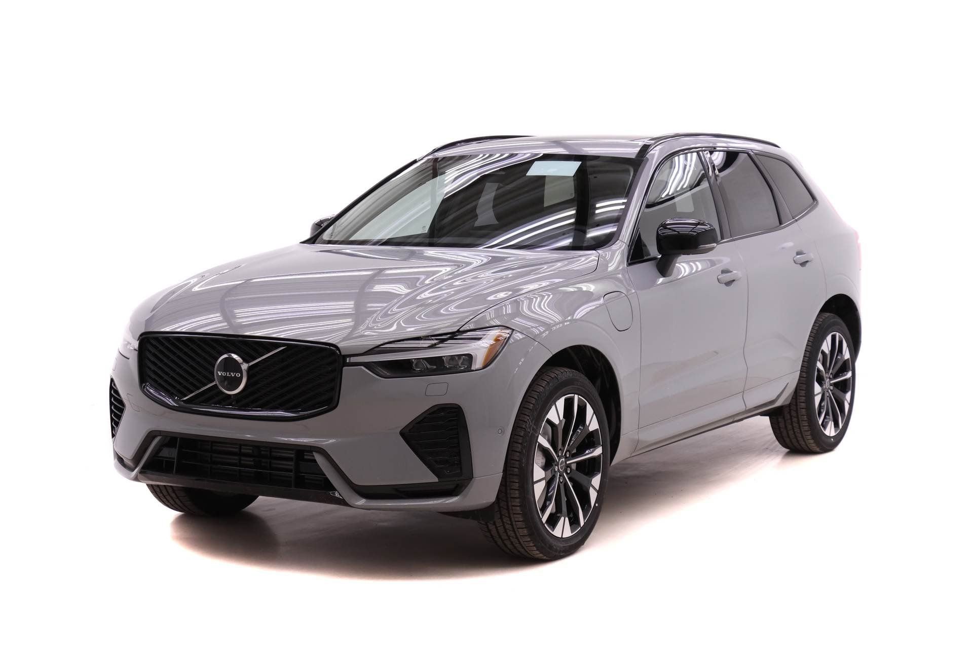 New 2026 Volvo XC60 T8 Plus w/ Protection Package Premier image 1