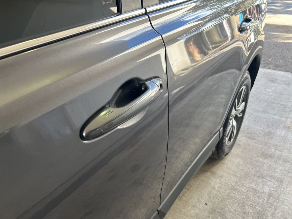 Used 2018 Toyota RAV4 XLE image 15