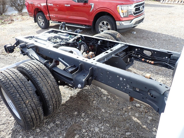 New 2026 Ford F350 XL w/ XL Chrome Package AWD/4WD image 8