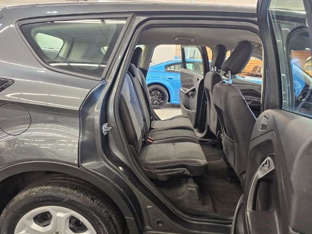 Used 2019 Ford Escape S image 32