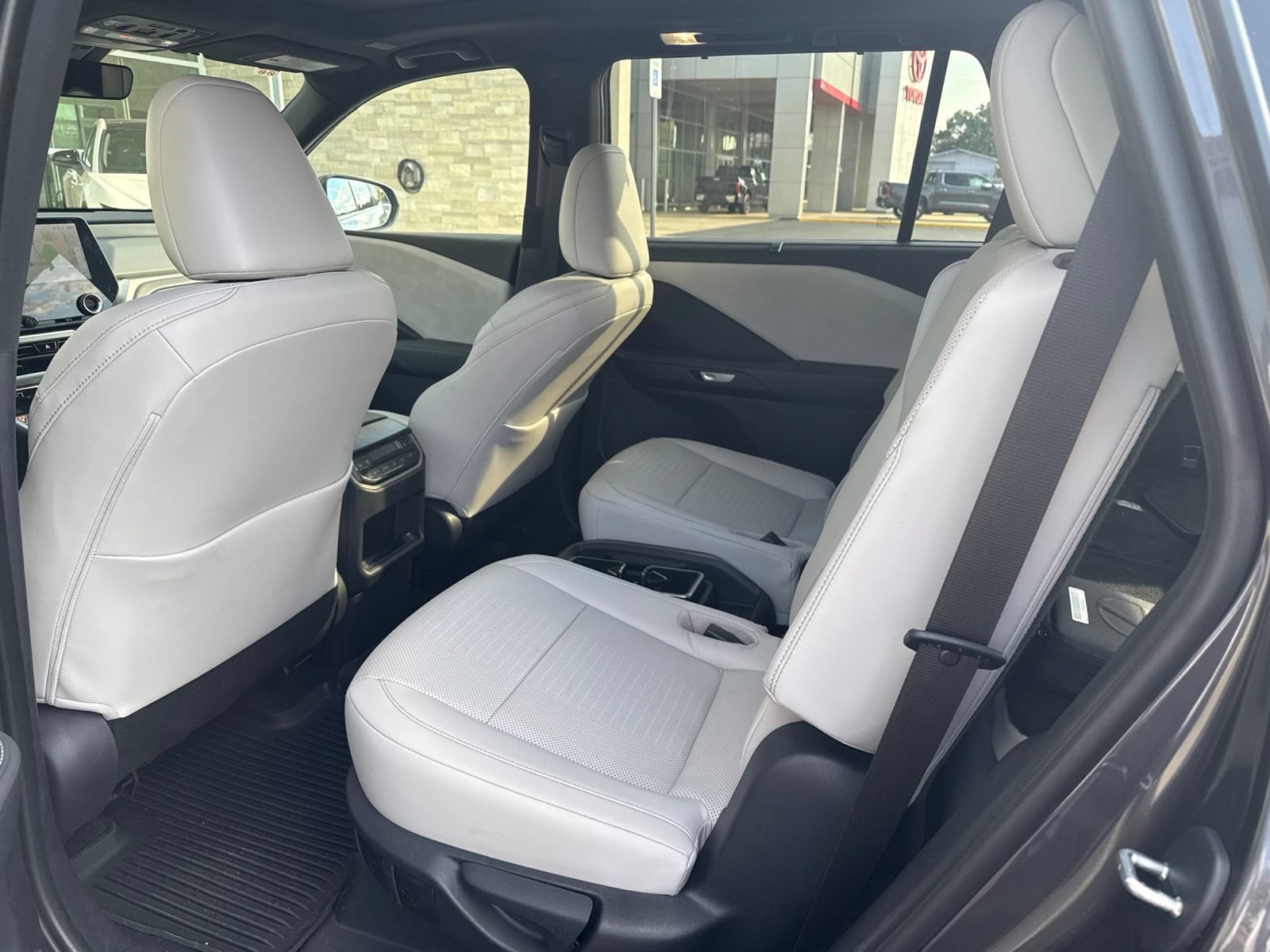 Used 2026 Lexus TX 350 AWD w/ Technology Package image 4