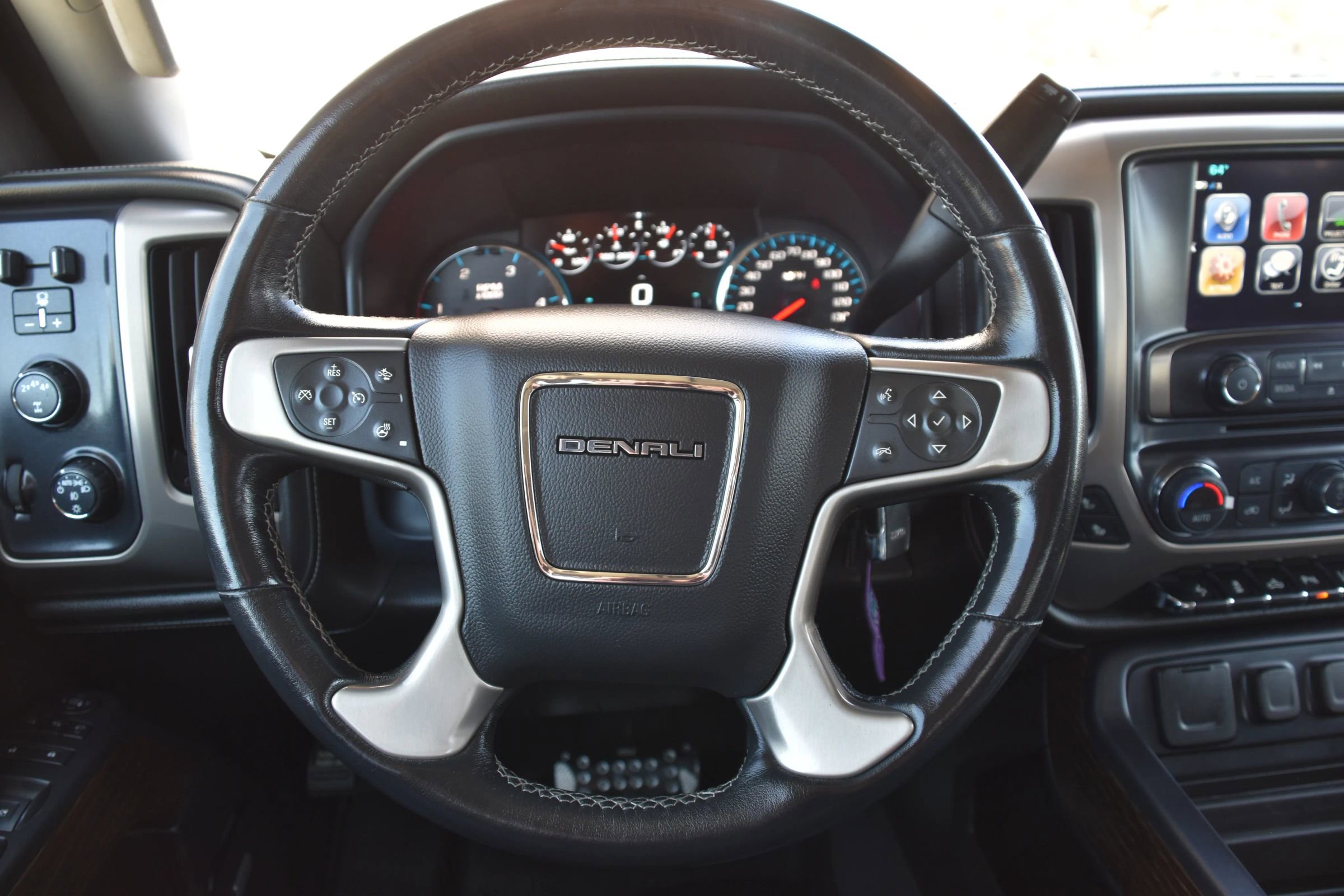 Used 2019 GMC Sierra 2500 Denali AWD/4WD image 30