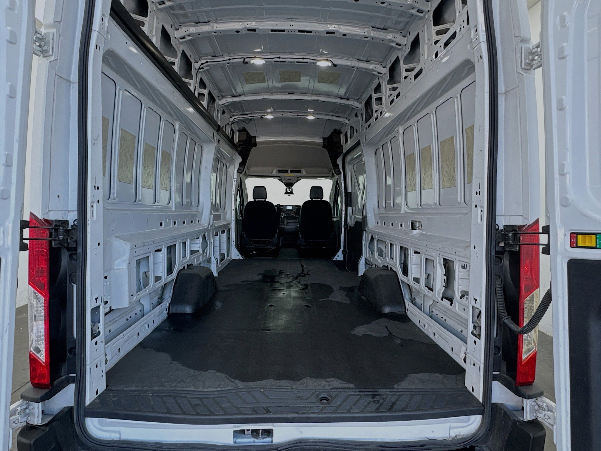 Used 2023 Ford Transit 350 148 High Roof Extended image 16