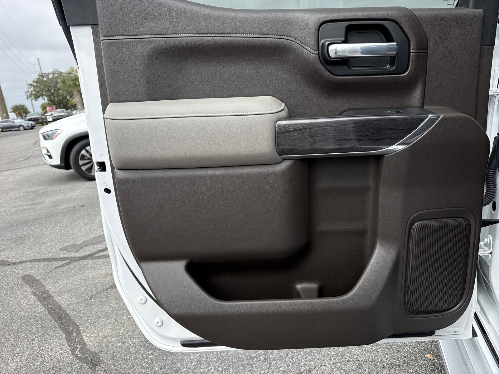 Used 2021 Chevrolet Silverado 1500 LTZ w/ LTZ Premium Package image 34
