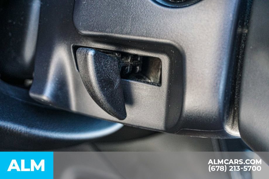 Used 2015 Chevrolet Suburban LT RWD image 49