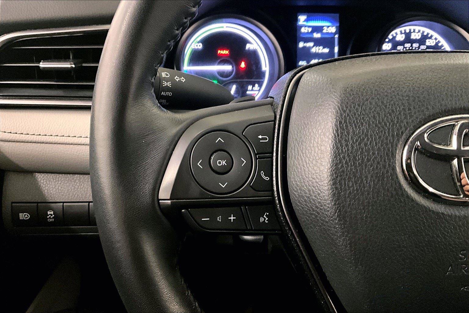 Used 2023 Toyota Camry SE image 17