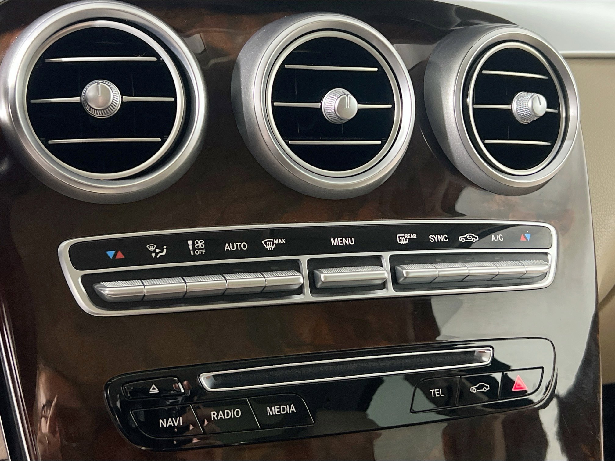 Used 2017 Mercedes-Benz GLC 300 image 26