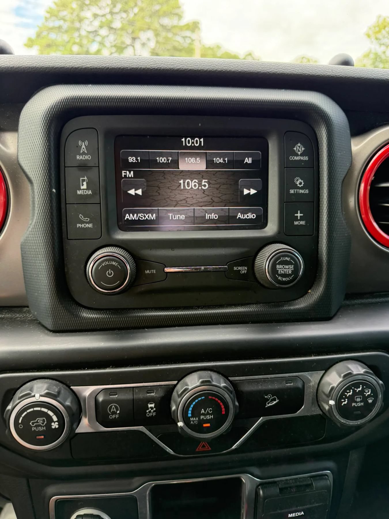 Used 2019 Jeep Wrangler Sport AWD/4WD image 14