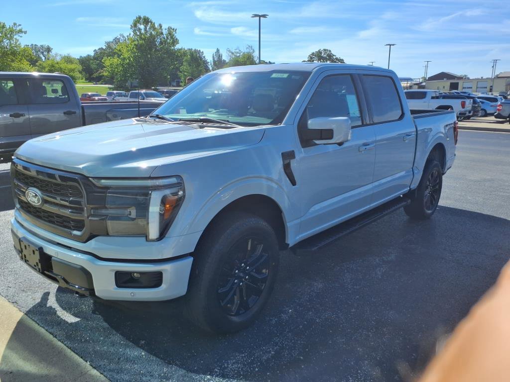 New 2025 Ford F150 Lariat image 3