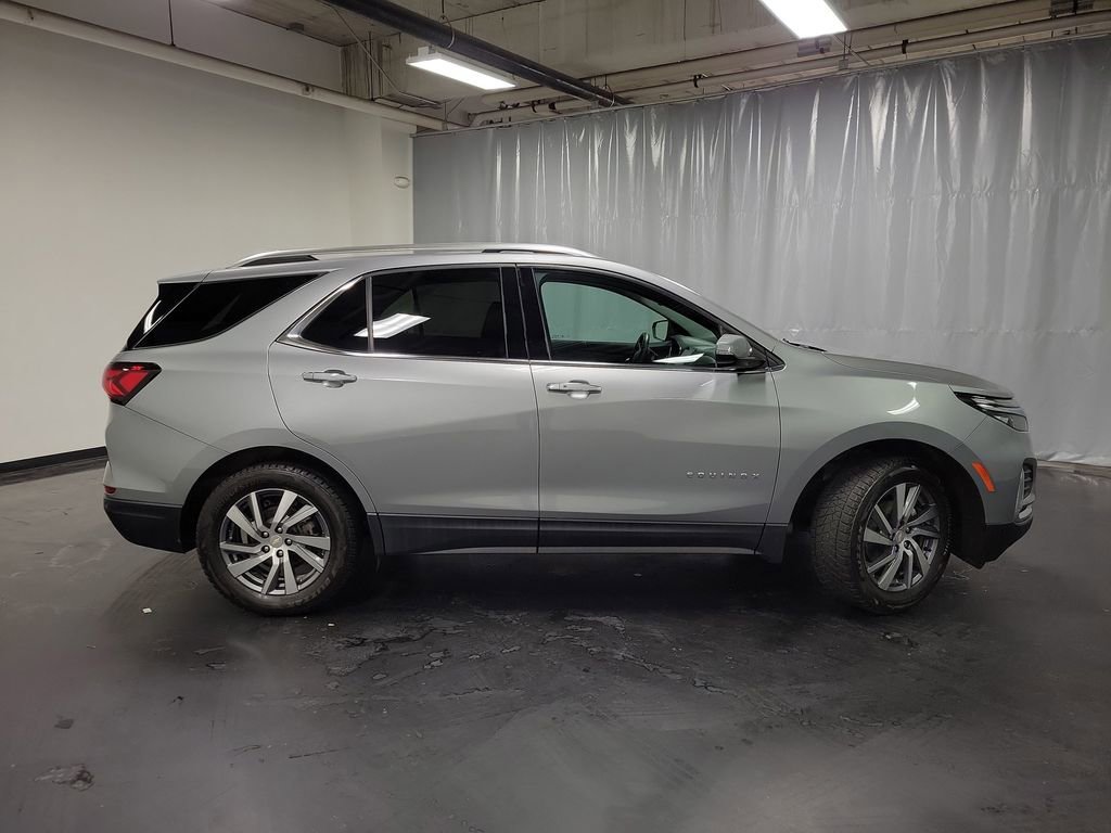 Used 2023 Chevrolet Equinox Premier AWD/4WD image 9