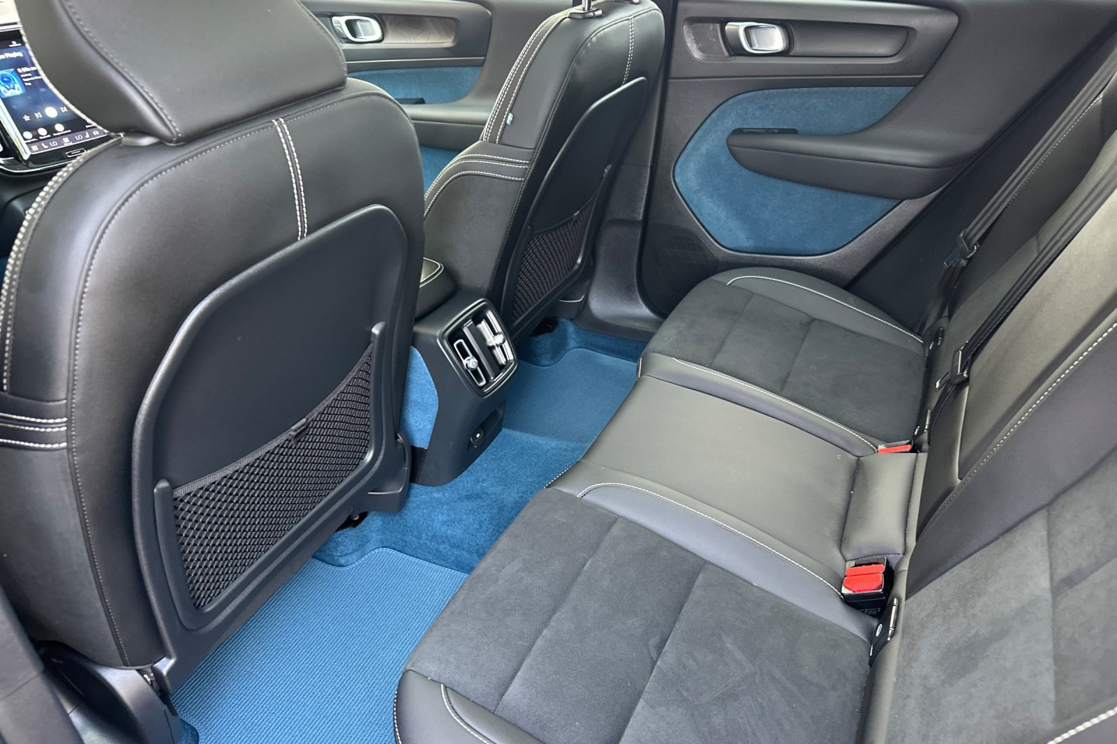 Certified 2023 Volvo C40 P8 Recharge Plus AWD/4WD image 13