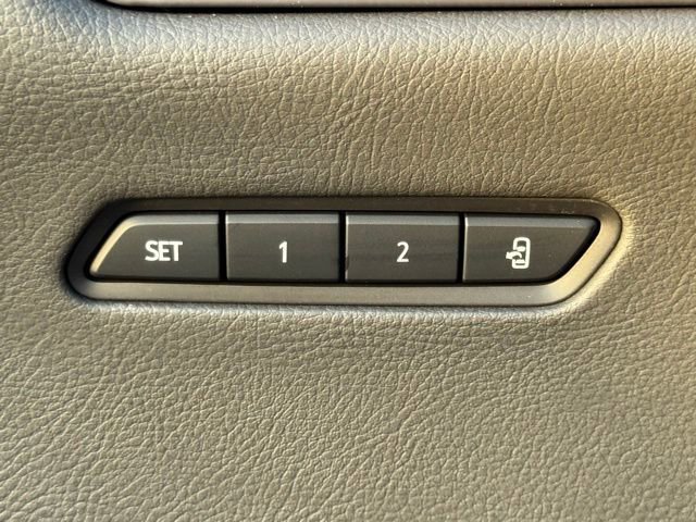 New 2025 Cadillac XT6 Premium Luxury w/ Technology Package FWD image 17