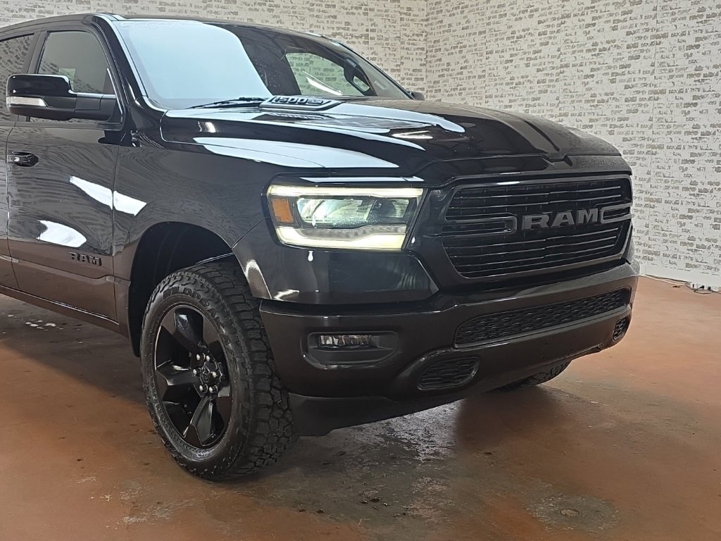 Used 2019 RAM 1500 Sport w/ Black Appearance Package image 7