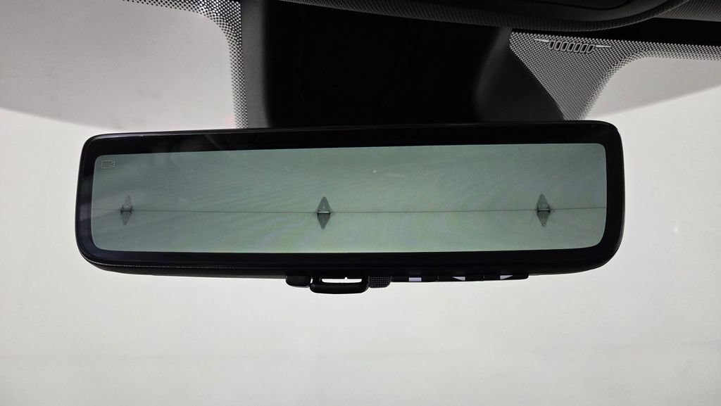 Used 2023 Jeep Grand Cherokee Limited w/ Luxury Tech Group II image 31