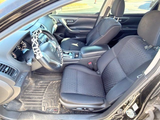 Used 2017 Nissan Altima 2.5 SV image 5