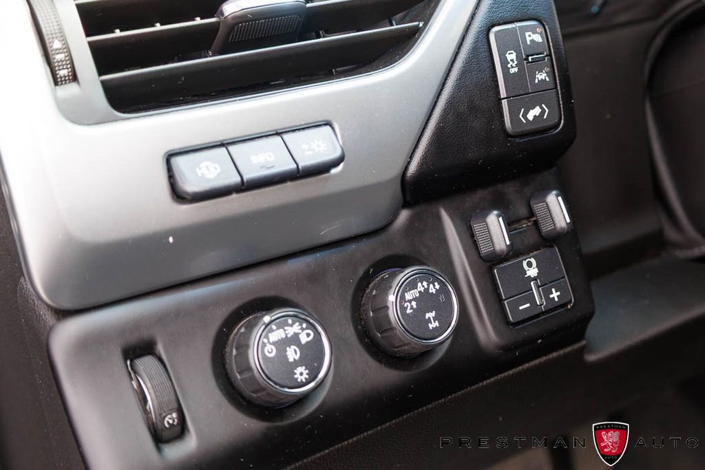 Used 2018 Chevrolet Tahoe Premier AWD/4WD image 29
