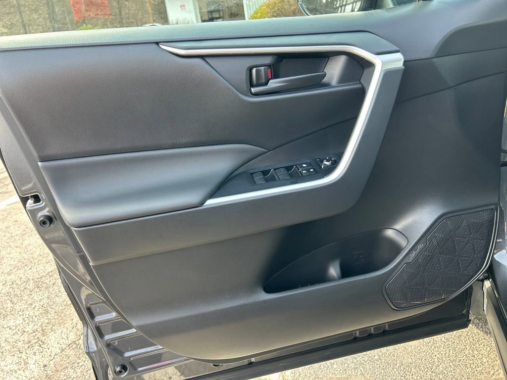 Certified 2025 Toyota RAV4 LE image 19