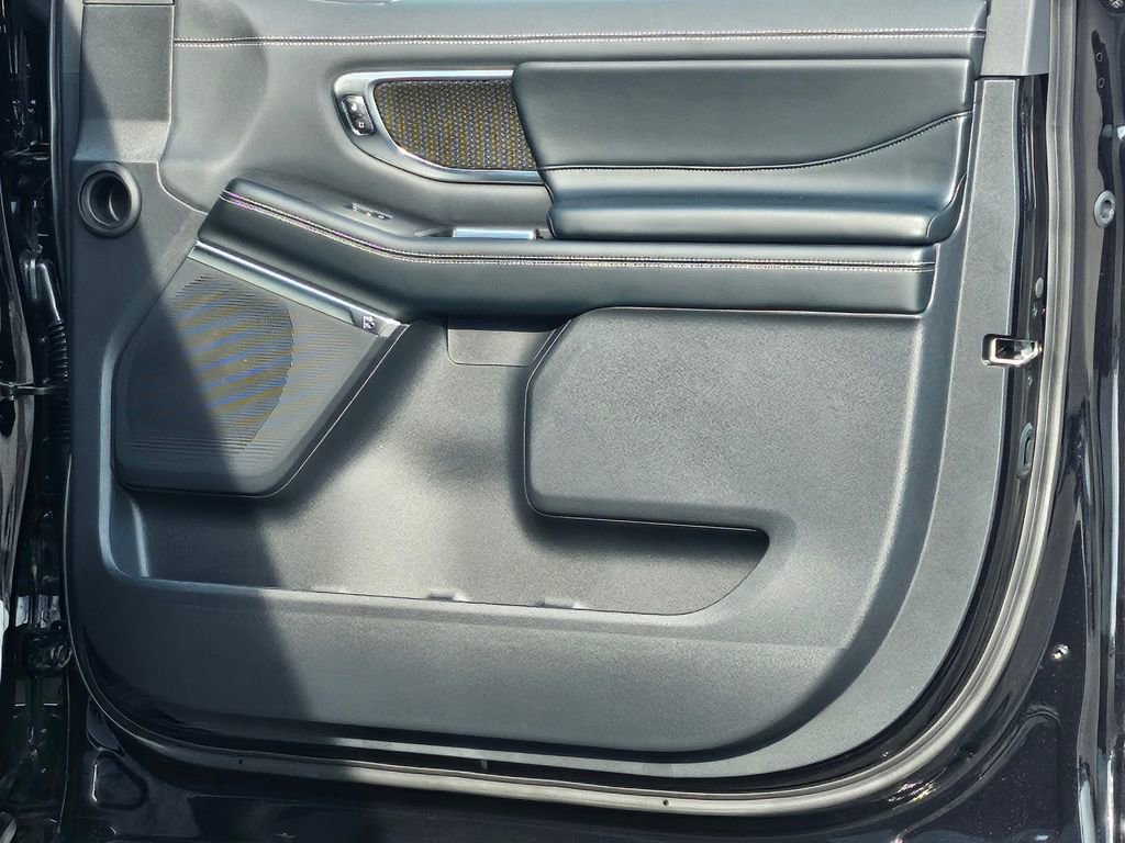 New 2025 Ford Expedition Max Platinum w/ Stealth Performance Package image 41