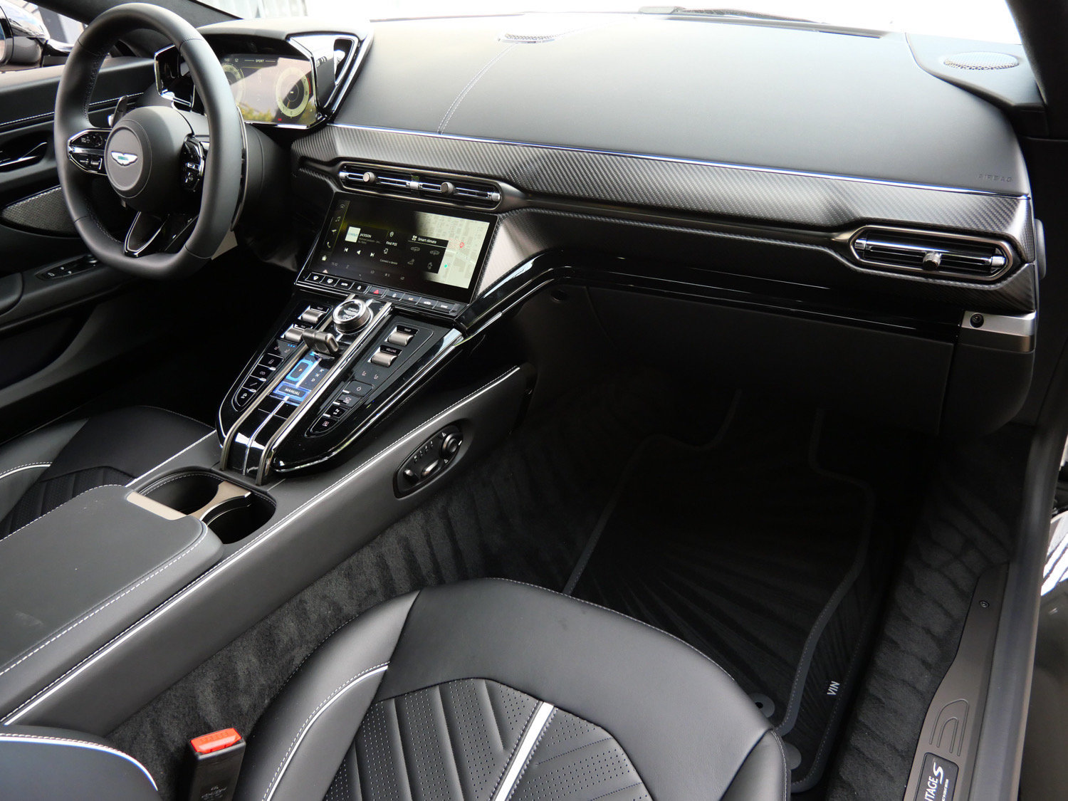 New 2026 Aston Martin V8 Vantage S RWD image 10
