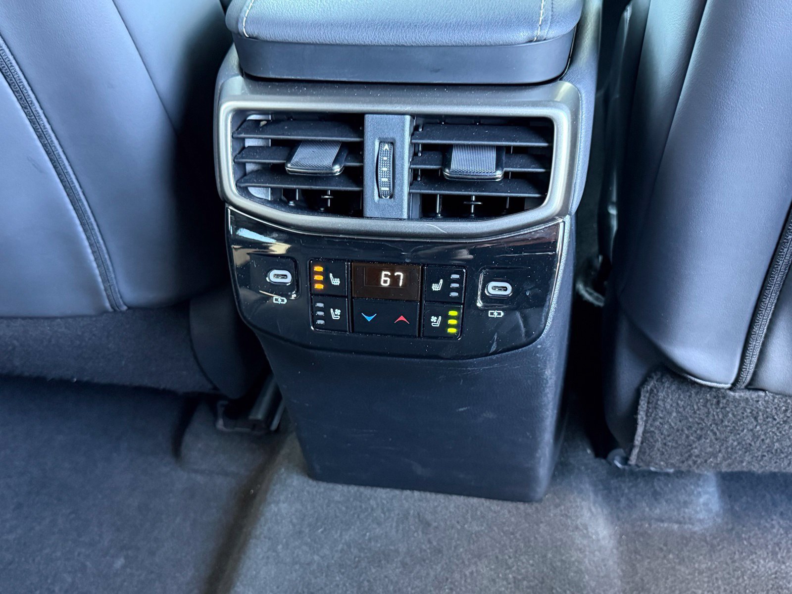 Used 2023 Lexus RX 500h F Sport w/ Accessory Package (Z1) AWD/4WD image 17