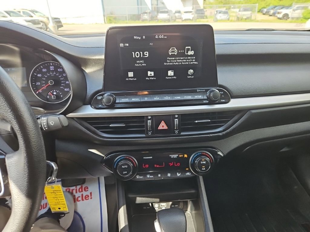 Used 2019 Kia Forte LXS FWD image 16