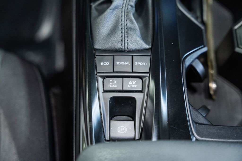 Used 2025 Toyota Camry LE image 22