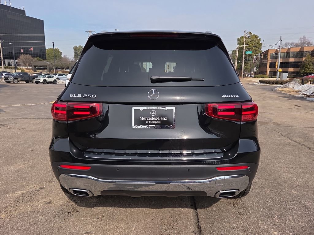 Certified 2026 Mercedes-Benz GLB 250 GLB 250 image 4
