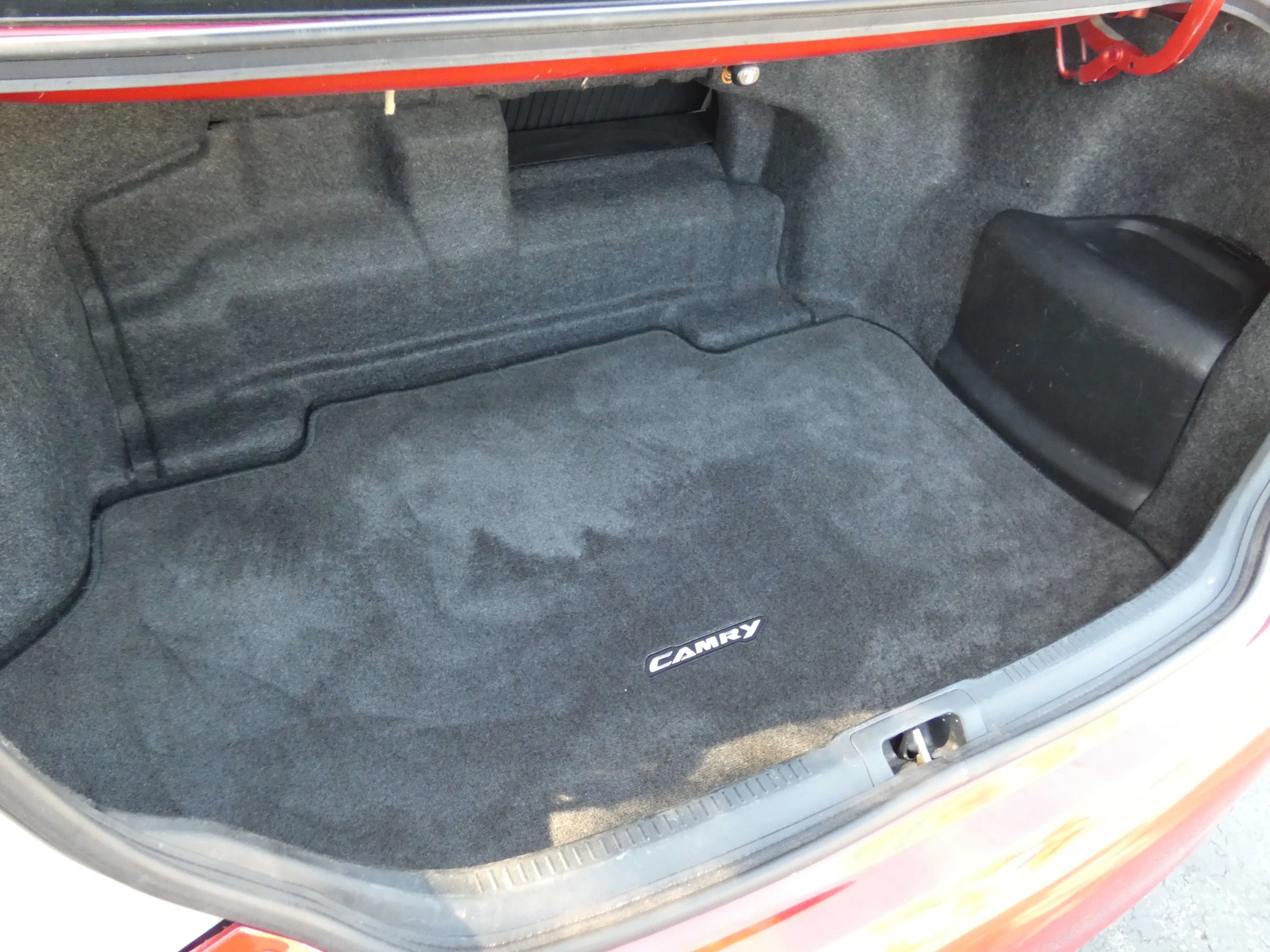 Used 2013 Toyota Camry XLE w/ Convenience Pkg image 75