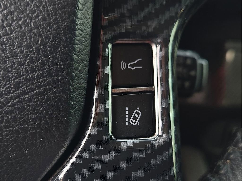 Used 2019 Toyota Tacoma SR5 image 17