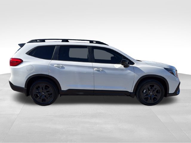 Used 2025 Subaru Ascent Bronze Edition AWD/4WD image 8