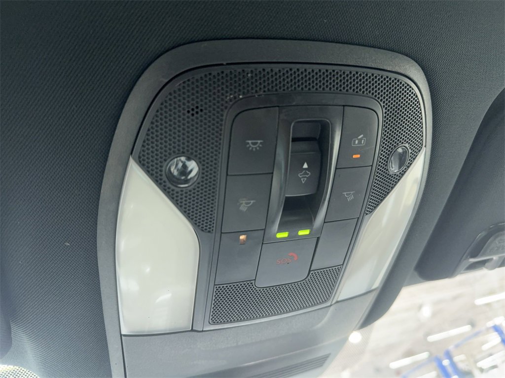 Used 2022 INFINITI QX50 Luxe w/ Appearance Package image 34