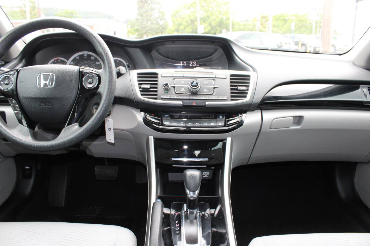 Used 2017 Honda Accord LX image 8
