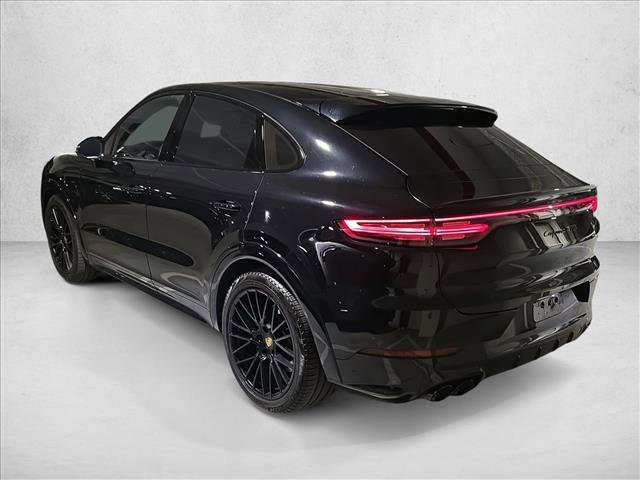 Used 2021 Porsche Cayenne GTS image 7