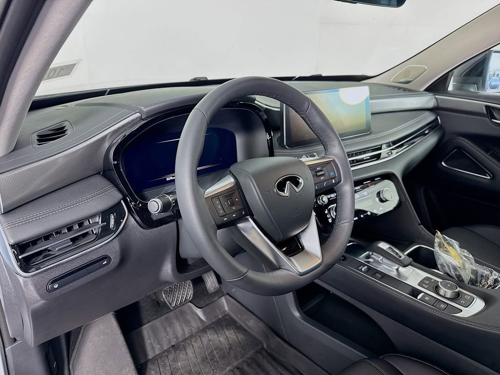 Certified 2026 INFINITI QX60 Luxe w/ Cargo Package AWD/4WD image 9