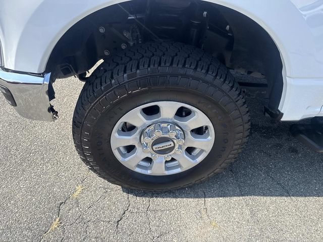 Used 2023 Ford F250 XLT w/ FX4 Off-Road Package AWD/4WD image 10
