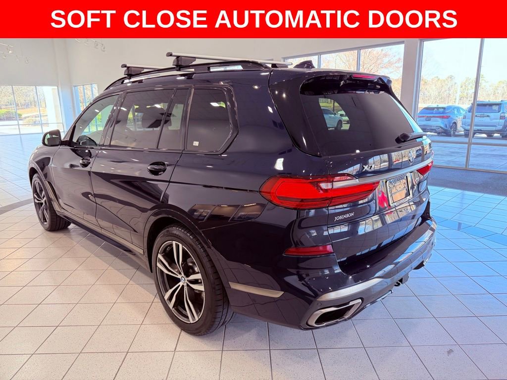 Used 2022 BMW X7 M50i image 5