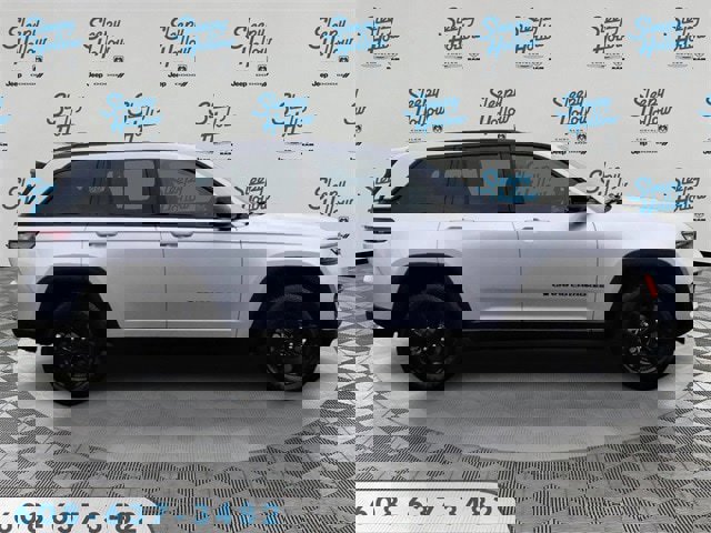 New 2025 Jeep Grand Cherokee Altitude image 4