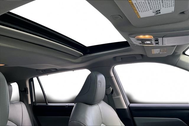 Used 2023 Toyota Highlander XLE image 30