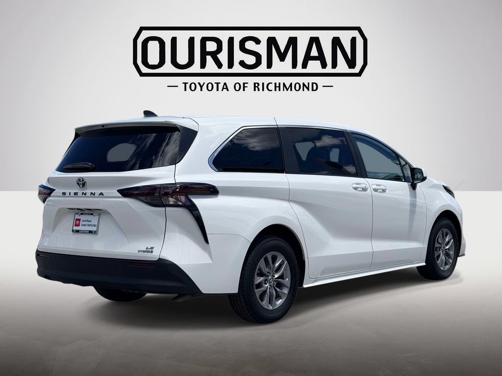 Certified 2024 Toyota Sienna LE FWD image 20