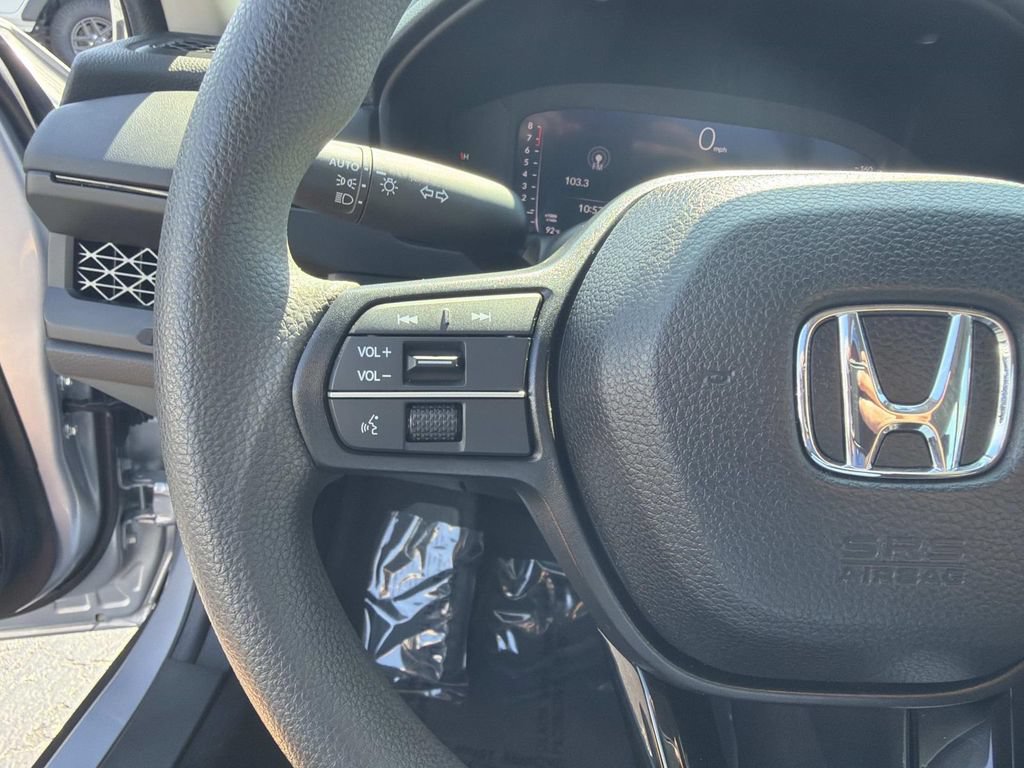 Used 2025 Honda Accord SE image 25