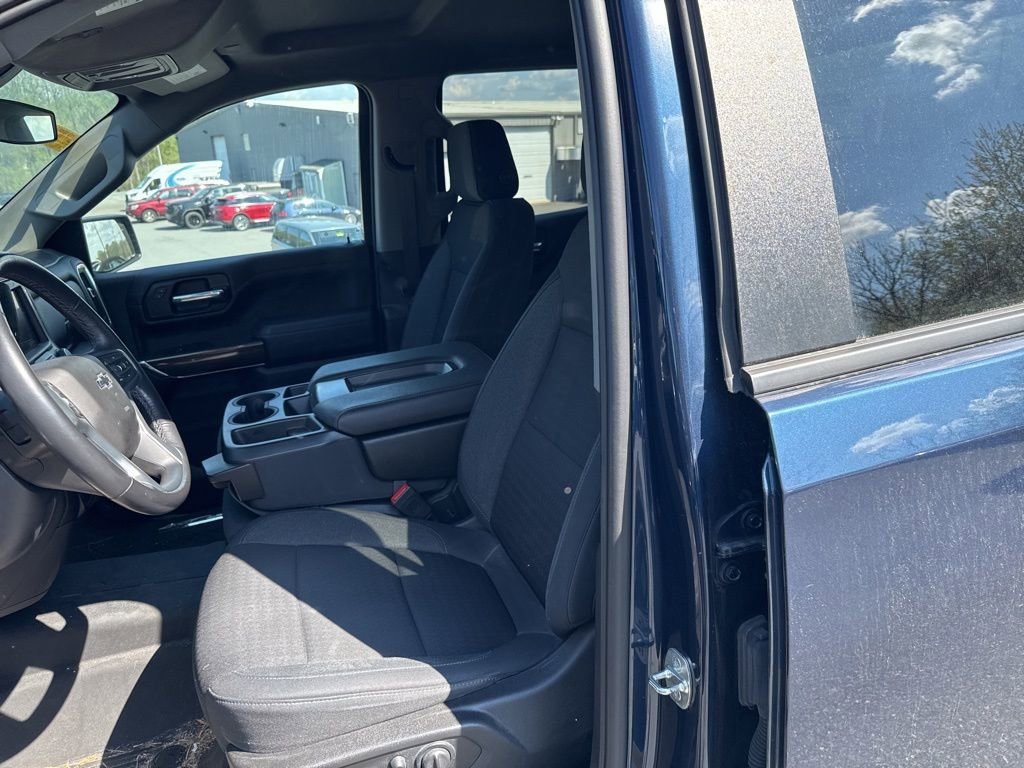 Used 2022 Chevrolet Silverado 1500 RST AWD/4WD image 11