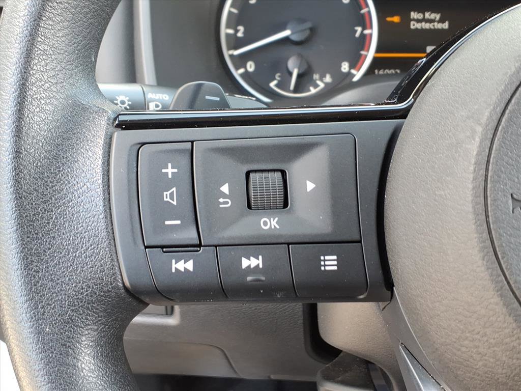 Certified 2023 Nissan Rogue SV image 19
